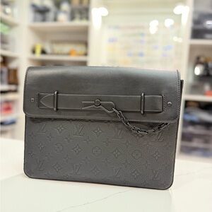 Louis Vuitton Monogram Taurillon Pochette Steamer